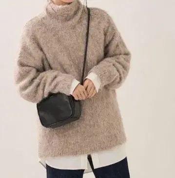 [ 프리 사이즈 ] FREAK'S STORE 샤기 터틀 니트