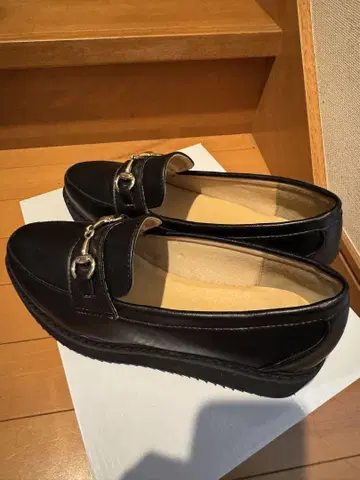 통굽 블랙 로퍼