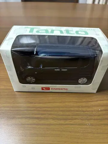 DAIHATSU Tanto 레이저 블루 미니카