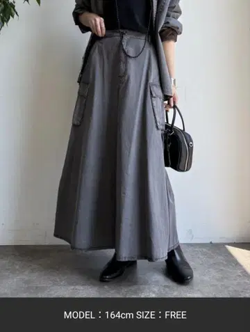 새상품 DOUDOU 면 리오셀 피그먼트 가공 카고 스커트 블랙 TM