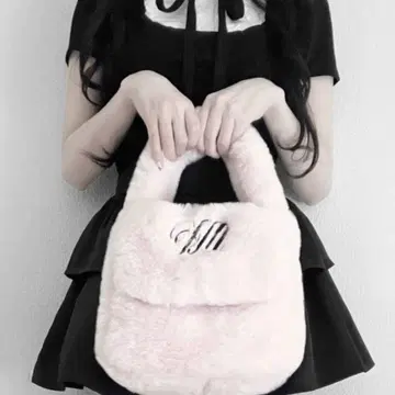 XO MYSELF XM FURBAG 퍼 백 epine pink