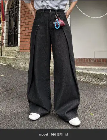 [ UNISEX ] 턱 디자인 와이드 데님 M 사이즈