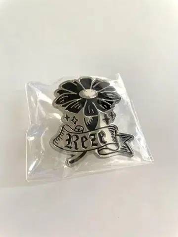 극장판 체인소 맨 모티브 디자인 핀즈 레제