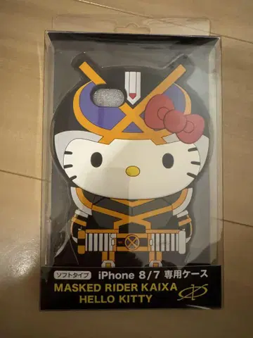 가면라이더 카이자 헬로키티 콜라보 iPhone 케이스