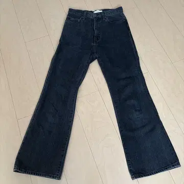 JOHNBULL 블랙 부츠컷 데님 사이즈 26 새상품급 Y1012