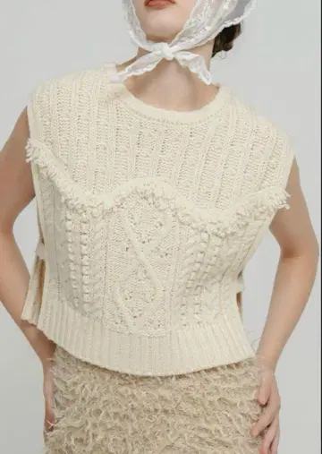 [ 새상품 ] Eaphi MIX PATTERN KNIT VEST 아이보리