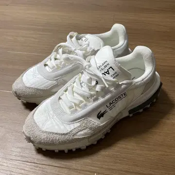 LACOSTE 화이트 스니커즈