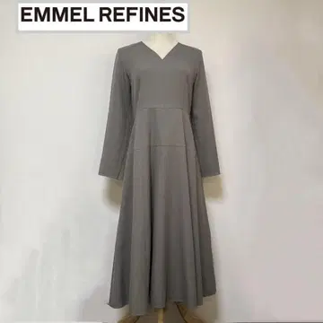 EMMELREFINES 에멜리파인즈 V넥 긴팔 플레어 원피스