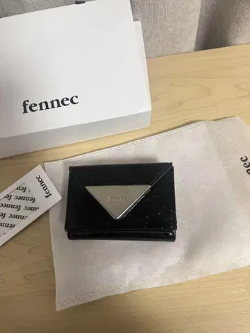 Fennec 3단 폴더형 지갑 블랙 천연 가죽 Jet925