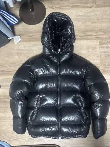 ZARA 블랙 다운 자켓 S
