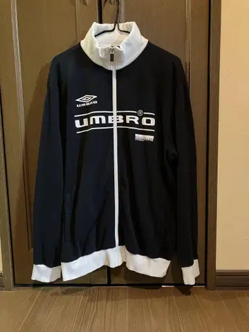 레어 90s UMBRO 트랙 자켓 XL 사이즈 미사용급