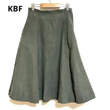 KBF 에프 플레어 스커트 스웨이드풍 포근하고 가벼운 무릎 기장 포켓