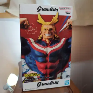 Grandista 올마이트 피규어