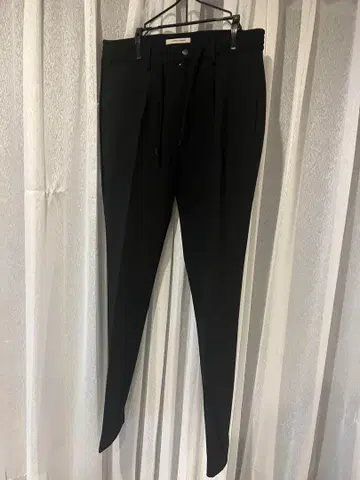 새상품급 AW 자브스 알키비오 44 블랙 가을/겨울 따뜻한 팬츠 슬랙스