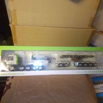 WSI 트레일러 MAN TGX XXL +Pendel-X 1/50