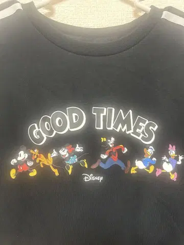 adidas Disney 콜라보 맨투맨
