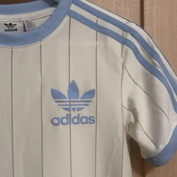 addidas t셔츠 화이트 스카이블루