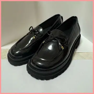 새상품급 타쿠보 카린 탈론 리본 플랫폼 로퍼 블랙 23cm