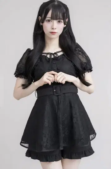 pium 레이스 케이프 셋업