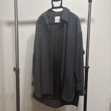 다크 그레이 오버 사이즈 셔츠