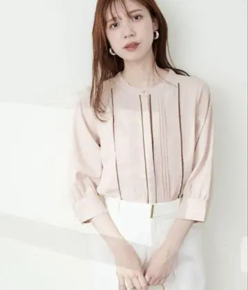 [ 완판템 ] 내추럴 꾸뛰르 핀턱 x 파이핑 5부 소매 블라우스