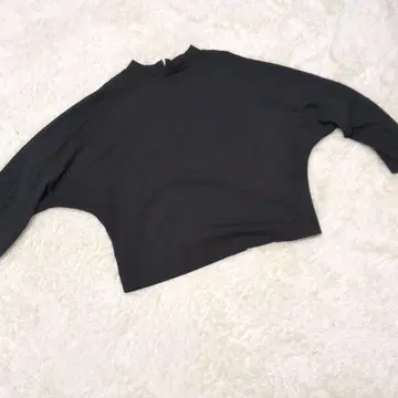 어도어 블라우스 블랙 38