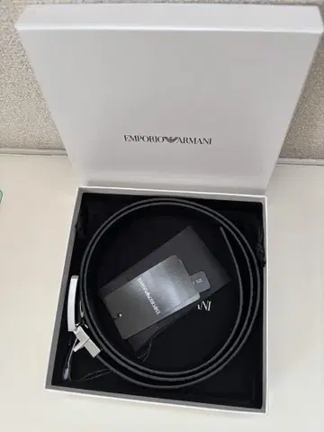 [새상품] EMPORIO ARMANI 블랙 가죽 벨트