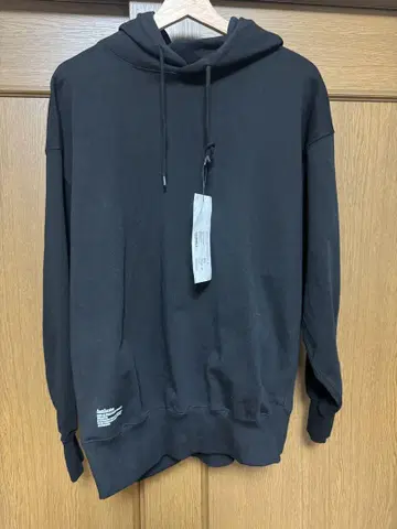 Fresh Service. LIGHT OZ PULLOVER HOODIE