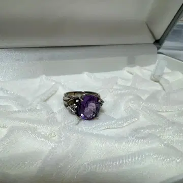 자수정 다이아몬드 반지