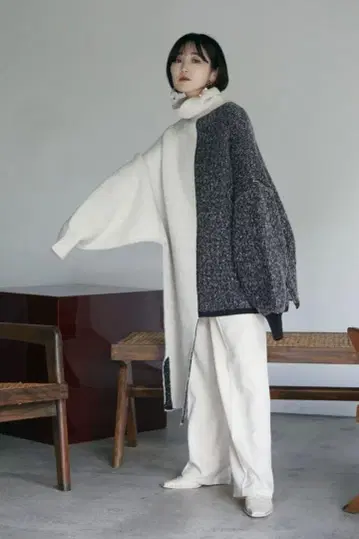 ANDREA&CO. COLOR SCHEME ASYMMETRY KNIT