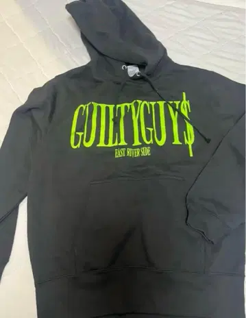 GUILTY GUY 후드티 사이즈 S 블랙