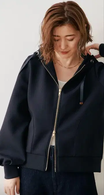 Emma Taylor 후드티 네이비