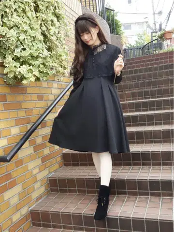 Fint 할로윈 블랙 레이스 옷깃 무릎 기장 원피스