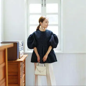 블루레아 BLUELEA Dot jacquard 블라우스