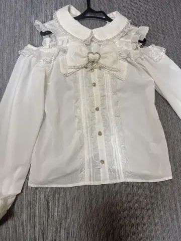 LIZLISA 화이트 블라우스