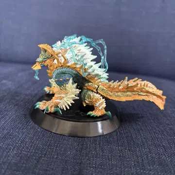 몬스터 헌터 스탠다드 모델 진오우거 과전류 피규어