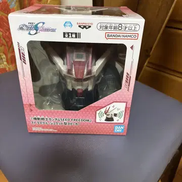 BANPRESTO SEED FREEDOM 스피커 내장 피규어