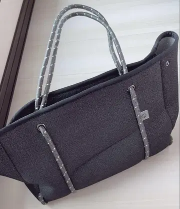 q'bag paris 블랙 토트백 마더스백