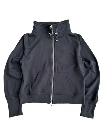 high neck short zip sweatshirt