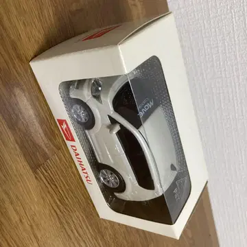DAIHATSU 무브 커스텀 미니카 화이트