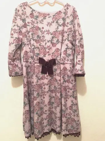 axes femme POETIQUE 앤티크 로즈 고스로리 아마로리