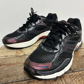 [ 미사용 ] Saucony PROGRID OMNI 9 써코니 스니커즈