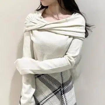[ 새상품급 ] 오프숄더 니트 풀오버 SNIDEL