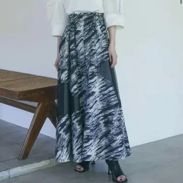 ANDREA&Co 자카드 스커트
