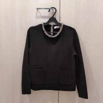 ZARA 비쥬넥 주얼리 니트탑 미사용 S사이즈