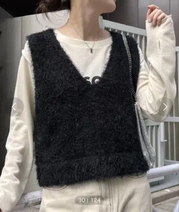 차오패닉 티피 믹스 페더얀 크롭 베스트