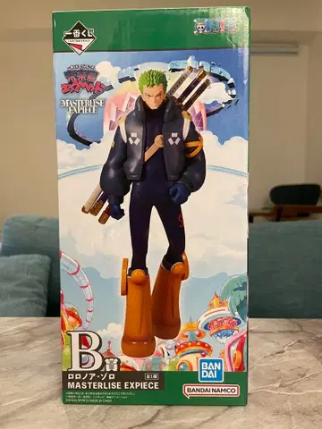 1번 복권 조로 피규어