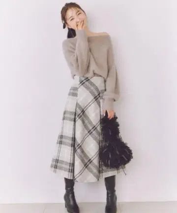 스나이델 로빙 체크 롱 스커트