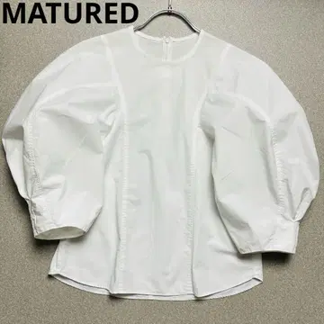 MATURED 볼륨 슬리브 컨셔스 블라우스 마츄어드