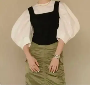 MATURED 볼륨 슬리브 컨셔스 슬리브 블라우스 마츄어드